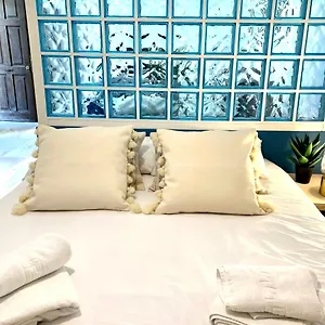 https://homely-malaga-pozos-dulces-centro-historico.hotelsinnerja.org